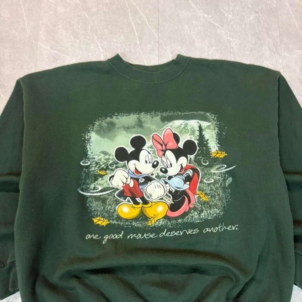 1990's Disney Mickey & Minnie Mouse crewneck sweatshirt in green and black - Picture 2 of 5